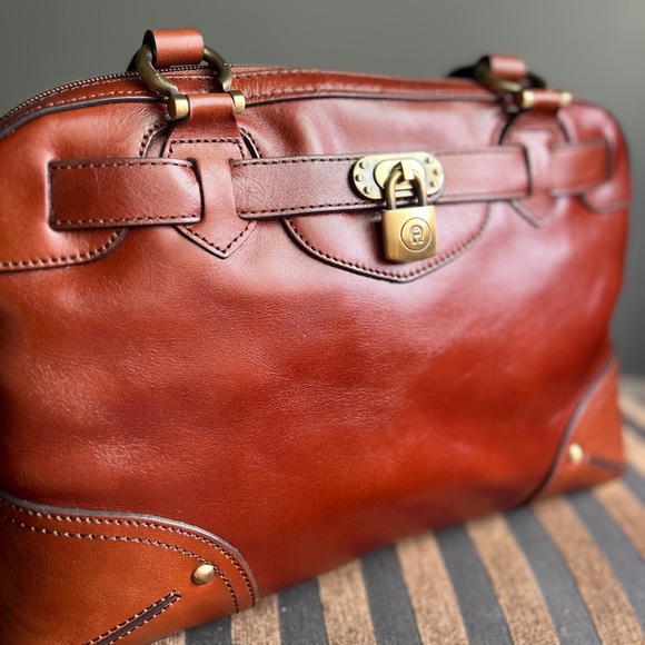 Etienne Aigner Rich Brown Leather Bag with Gold Hardware - Picture 6 of 9